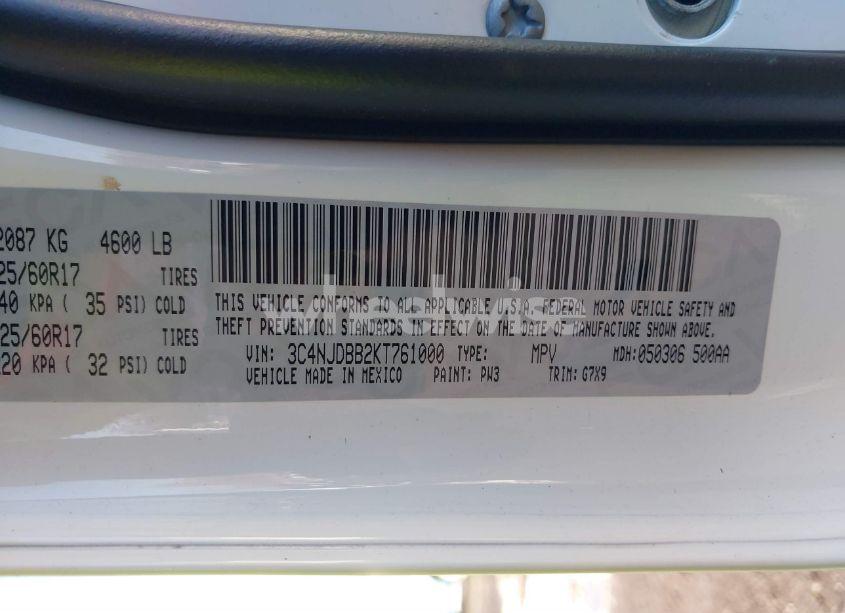 Photo 9 of 2019 Jeep Compass LATITUDE 4X4 (VIN 3C4NJDBB2KT761000)