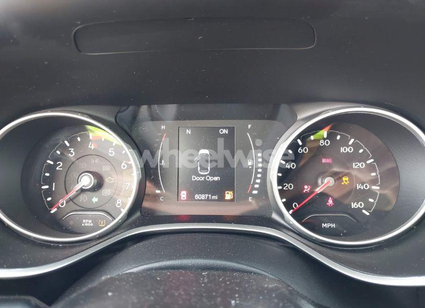 Photo 7 of 2020 Jeep Compass LATITUDE 4X4 (VIN 3C4NJDBB2LT104926)