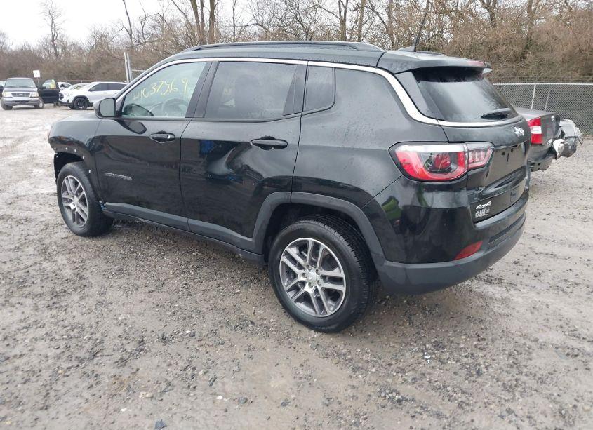 Photo 3 of 2020 Jeep Compass SUN AND SAFETY 4X4 (VIN 3C4NJDBB2LT228405)