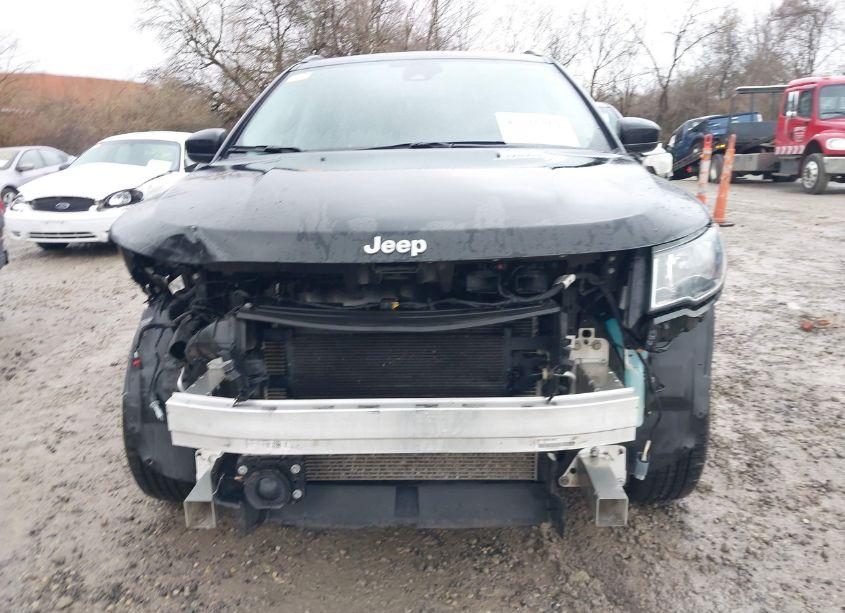 Photo 6 of 2020 Jeep Compass SUN AND SAFETY 4X4 (VIN 3C4NJDBB2LT228405)