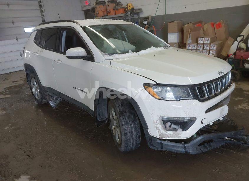 2021 Jeep Compass LATITUDE 4X4 (VIN 3C4NJDBB2MT504938) main photo