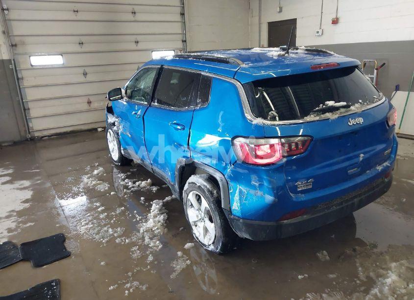 Photo 3 of 2018 Jeep Compass LATITUDE 4X4 (VIN 3C4NJDBB3JT179583)