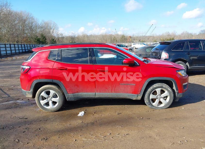 Photo 13 of 2018 Jeep Compass LATITUDE (VIN 3C4NJDBB3JT249146)