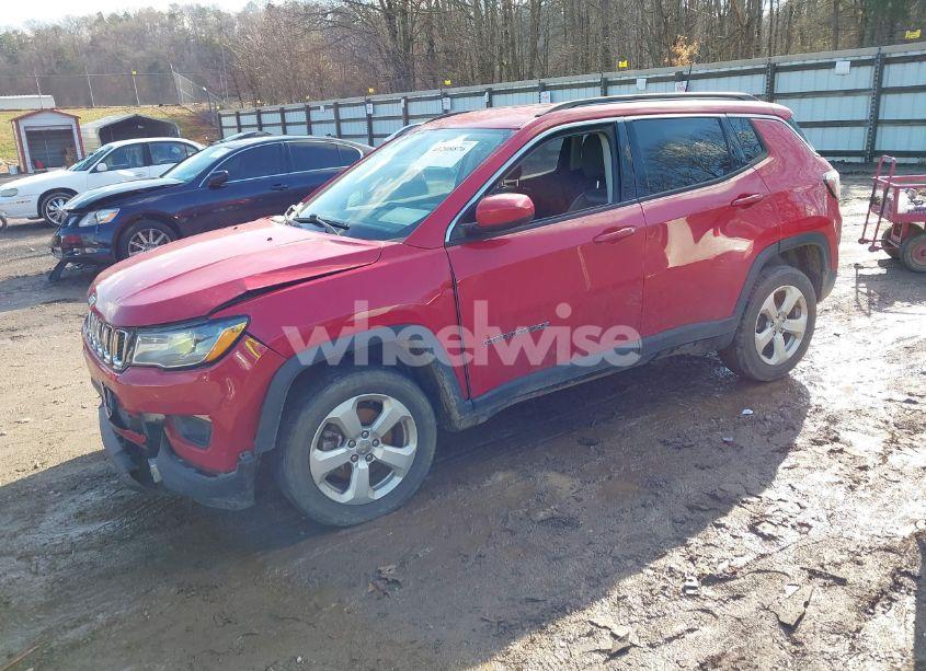 Photo 2 of 2018 Jeep Compass LATITUDE (VIN 3C4NJDBB3JT249146)