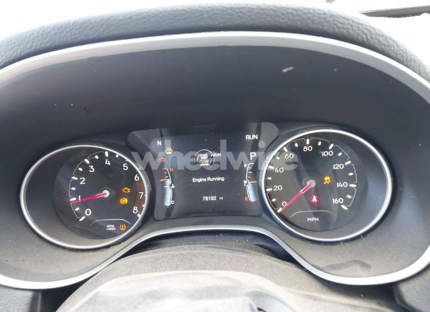 Photo 7 of 2018 Jeep Compass LATITUDE (VIN 3C4NJDBB3JT249146)