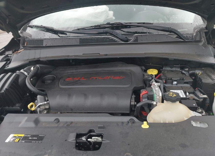 Photo 10 of 2018 Jeep Compass LATITUDE 4X4 (VIN 3C4NJDBB3JT283880)