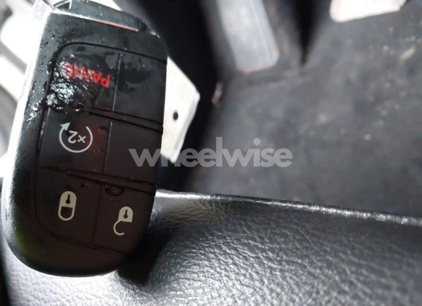 Photo 11 of 2018 Jeep Compass LATITUDE 4X4 (VIN 3C4NJDBB3JT307076)