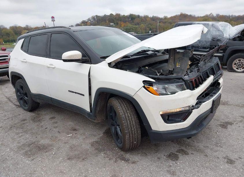 2018 Jeep Compass ALTITUDE 4X4 (VIN 3C4NJDBB3JT325528) main photo