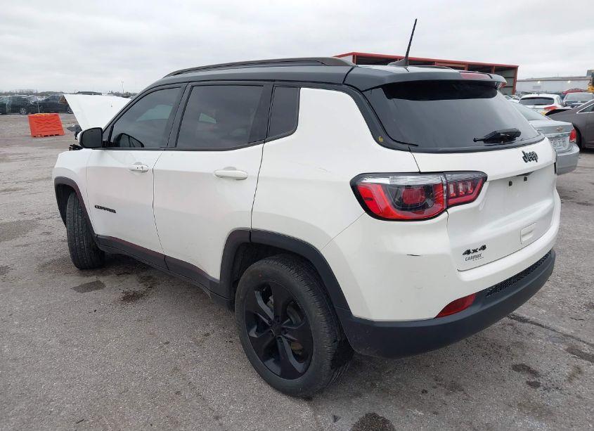 Photo 3 of 2018 Jeep Compass ALTITUDE 4X4 (VIN 3C4NJDBB3JT325528)