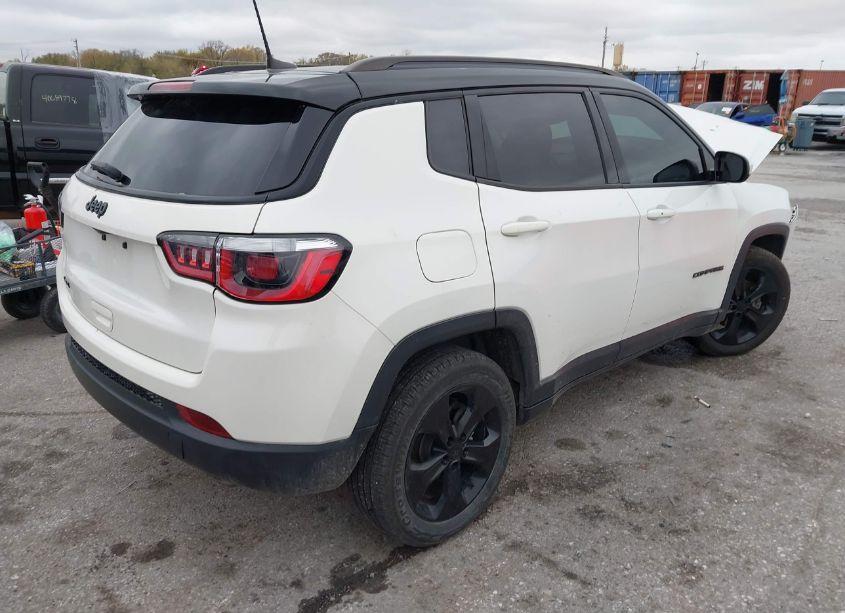 Photo 4 of 2018 Jeep Compass ALTITUDE 4X4 (VIN 3C4NJDBB3JT325528)