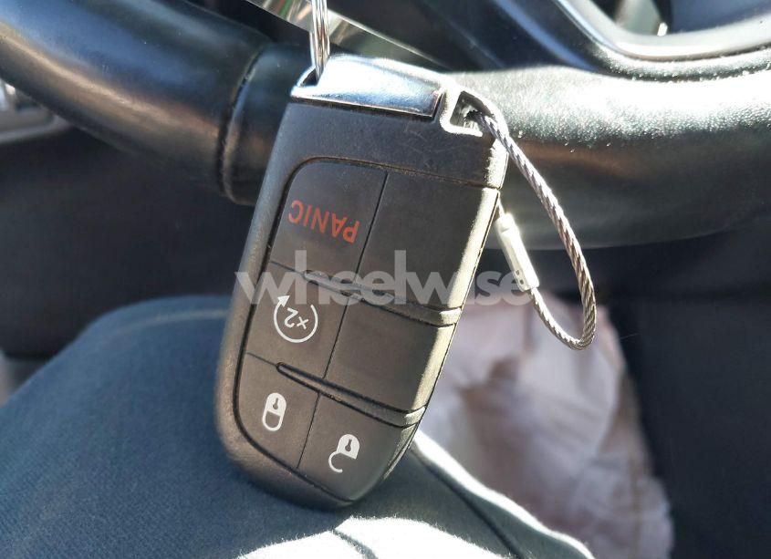 Photo 11 of 2018 Jeep Compass LATITUDE 4X4 (VIN 3C4NJDBB3JT470553)