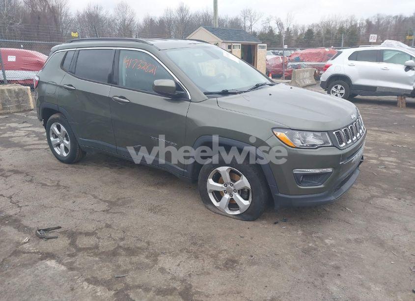 2018 Jeep Compass LATITUDE 4X4 (VIN 3C4NJDBB3JT480371) main photo