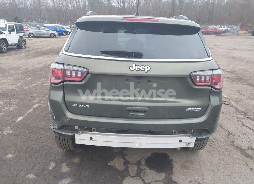 Photo 17 of 2018 Jeep Compass LATITUDE 4X4 (VIN 3C4NJDBB3JT480371)