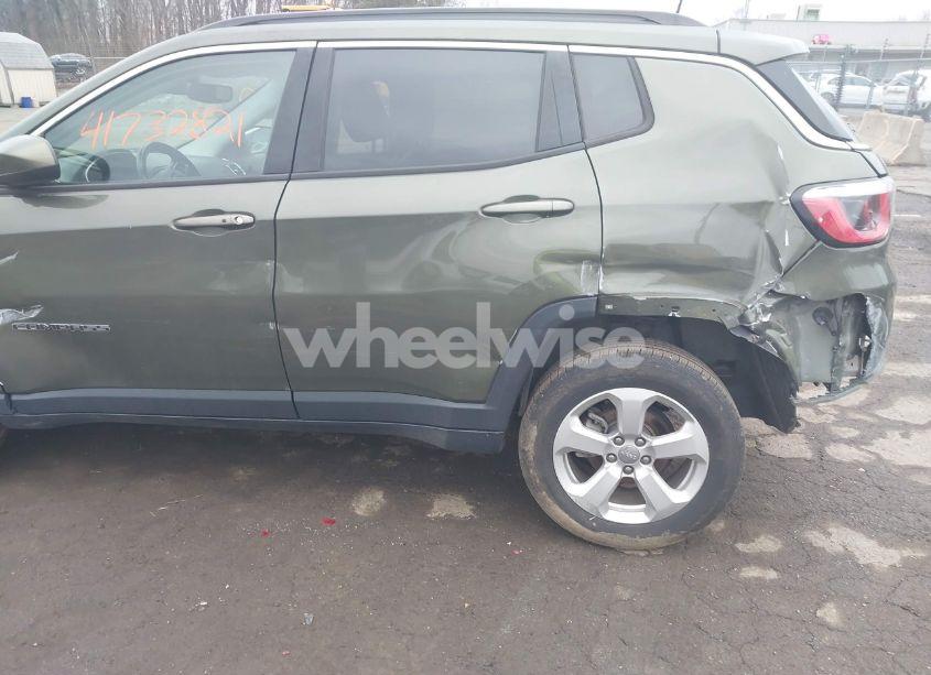 Photo 19 of 2018 Jeep Compass LATITUDE 4X4 (VIN 3C4NJDBB3JT480371)