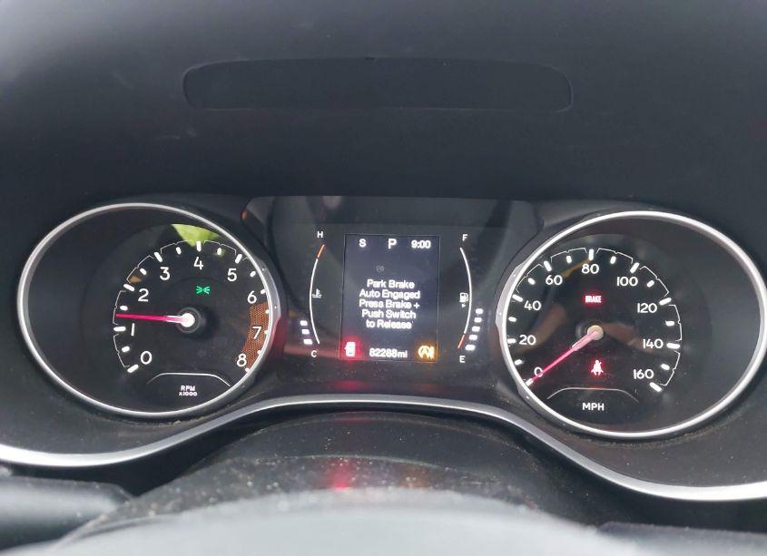 Photo 7 of 2019 Jeep Compass LATITUDE 4X4 (VIN 3C4NJDBB3KT648012)