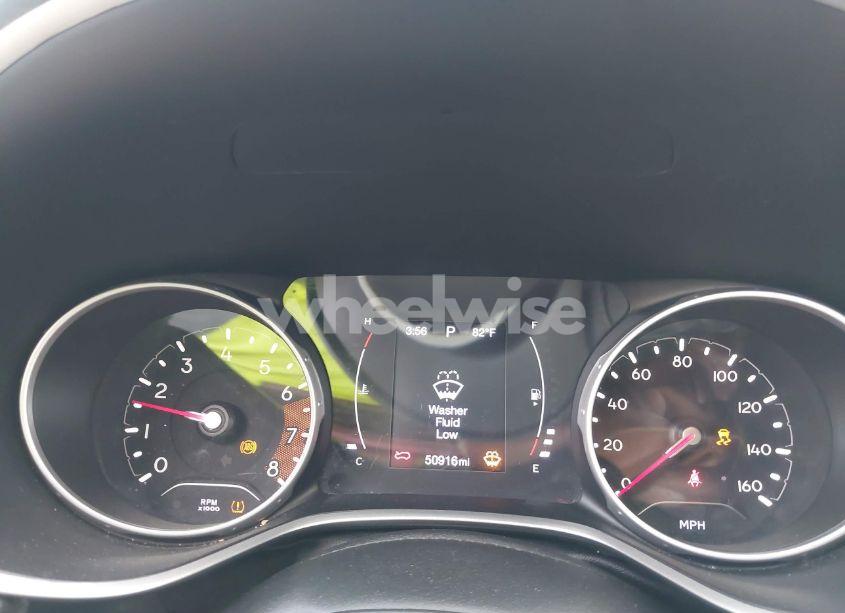 Photo 7 of 2019 Jeep Compass LATITUDE 4X4 (VIN 3C4NJDBB3KT678367)