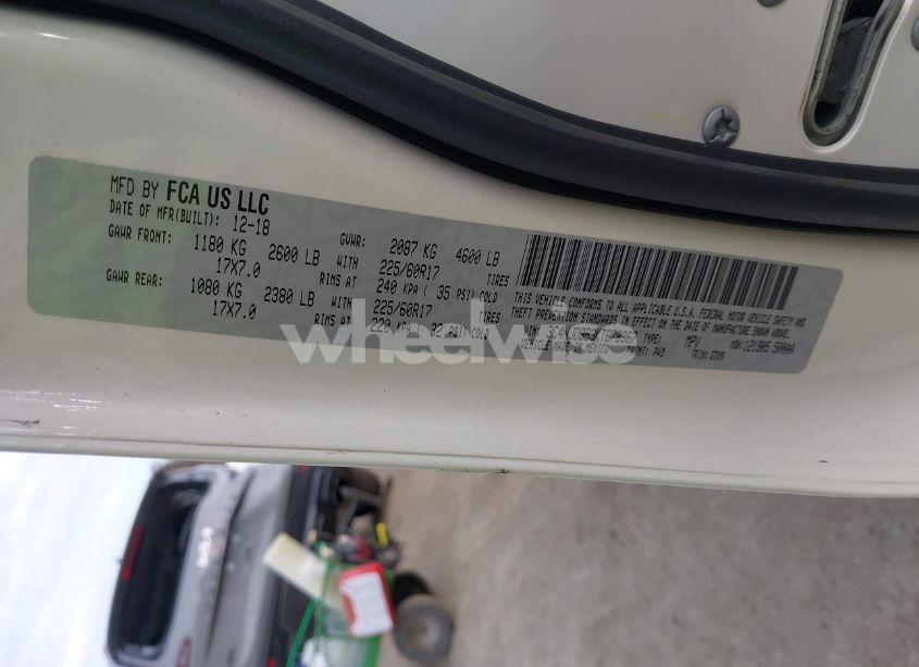 Photo 9 of 2019 Jeep Compass LATITUDE 4X4 (VIN 3C4NJDBB3KT678367)