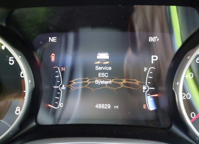 Photo 7 of 2019 Jeep Compass LATITUDE 4X4 (VIN 3C4NJDBB3KT696805)