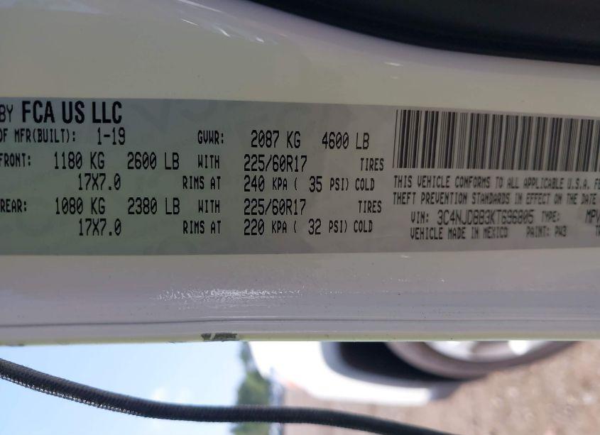 Photo 9 of 2019 Jeep Compass LATITUDE 4X4 (VIN 3C4NJDBB3KT696805)