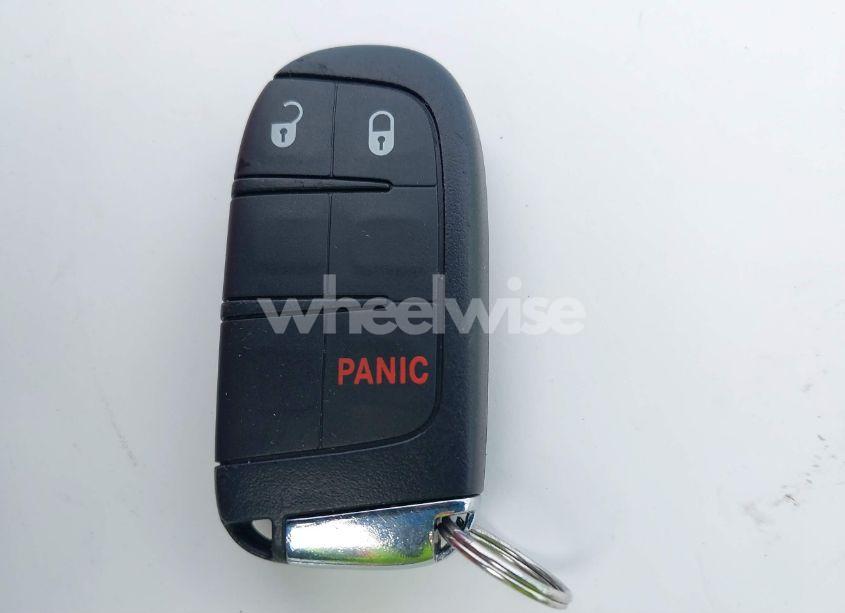 Photo 11 of 2019 Jeep Compass LATITUDE 4X4 (VIN 3C4NJDBB3KT767596)