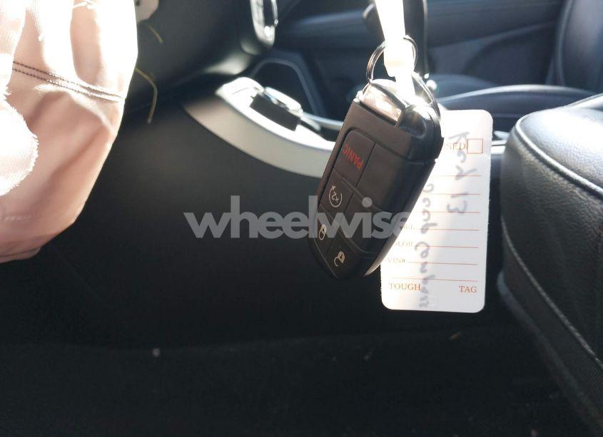 Photo 11 of 2020 Jeep Compass LATITUDE 4X4 (VIN 3C4NJDBB3LT148983)