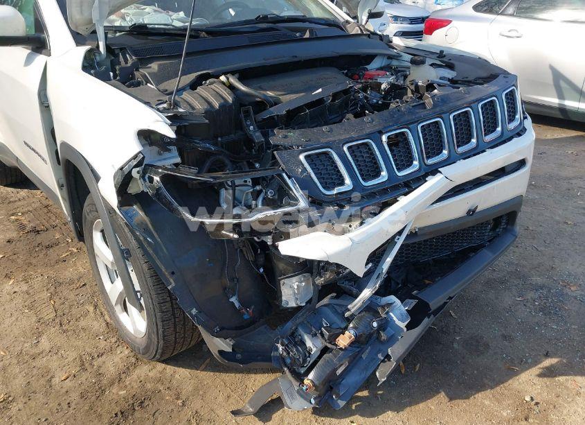 Photo 6 of 2020 Jeep Compass LATITUDE 4X4 (VIN 3C4NJDBB3LT148983)