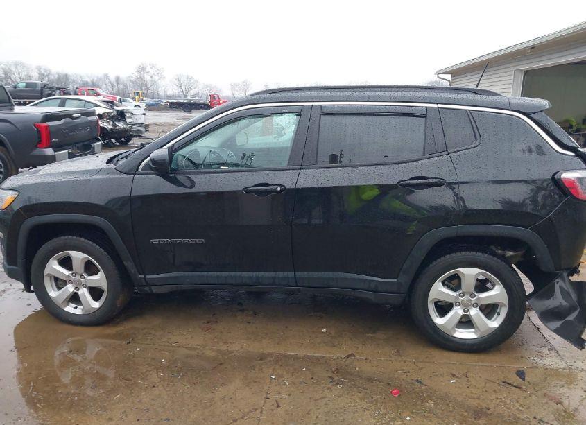 Photo 14 of 2020 Jeep Compass LATITUDE 4X4 (VIN 3C4NJDBB3LT150006)