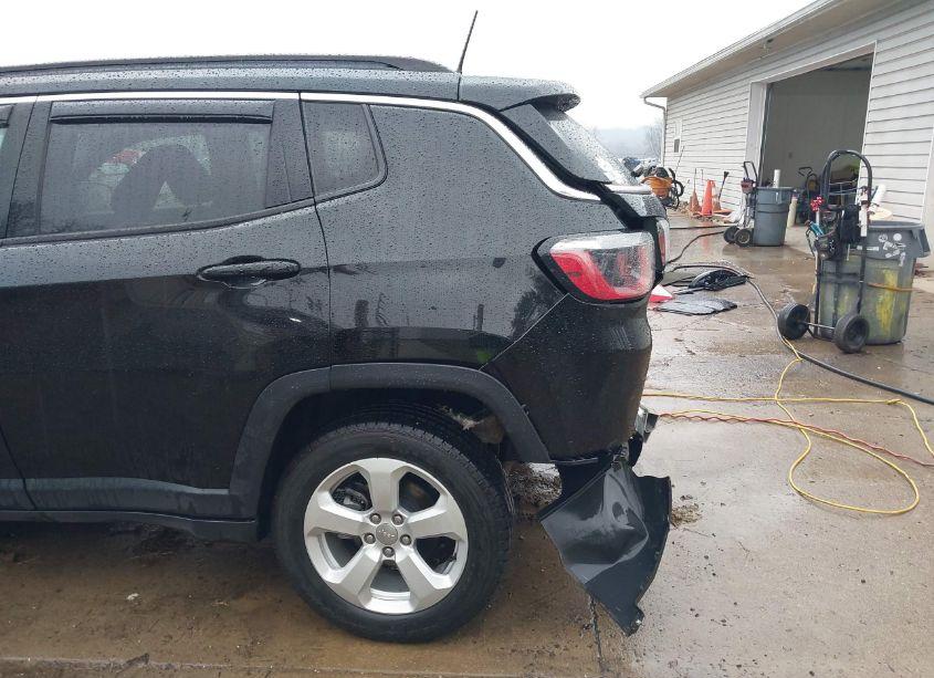 Photo 17 of 2020 Jeep Compass LATITUDE 4X4 (VIN 3C4NJDBB3LT150006)