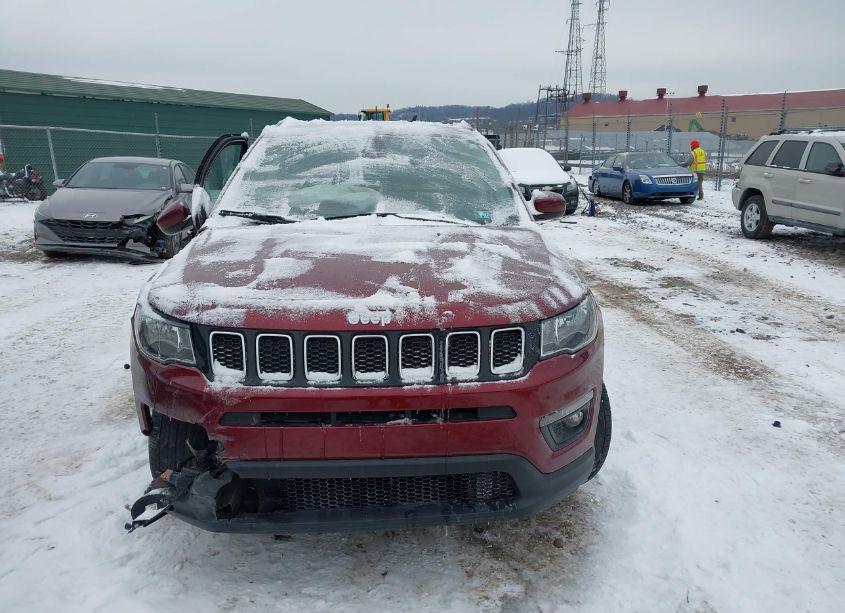 Photo 12 of 2020 Jeep Compass LATITUDE 4X4 (VIN 3C4NJDBB3LT229417)