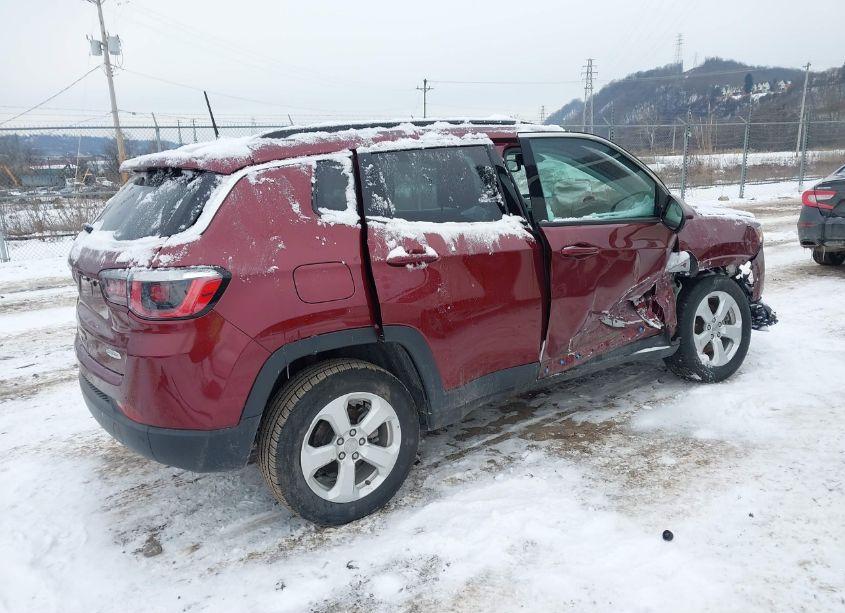 Photo 4 of 2020 Jeep Compass LATITUDE 4X4 (VIN 3C4NJDBB3LT229417)