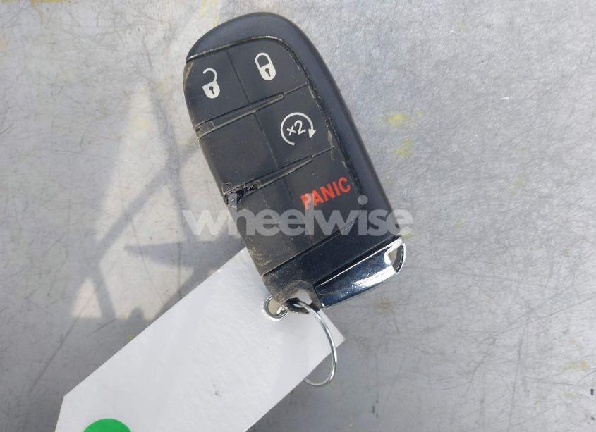 Photo 11 of 2020 Jeep Compass LATITUDE 4X4 (VIN 3C4NJDBB3LT240742)