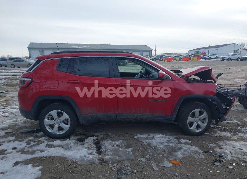 Photo 13 of 2020 Jeep Compass LATITUDE 4X4 (VIN 3C4NJDBB3LT240742)