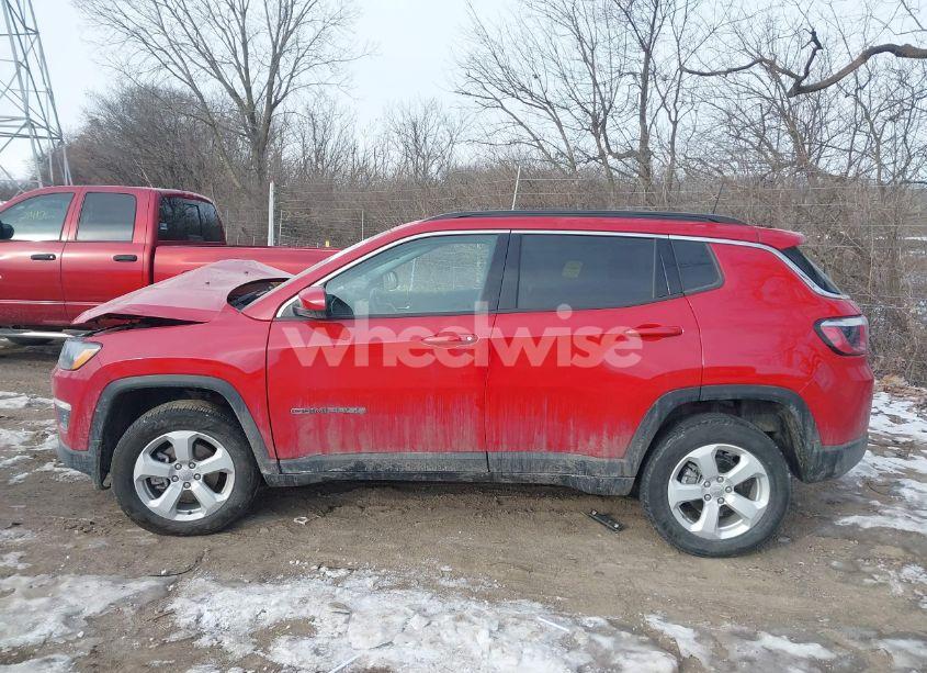 Photo 14 of 2020 Jeep Compass LATITUDE 4X4 (VIN 3C4NJDBB3LT240742)