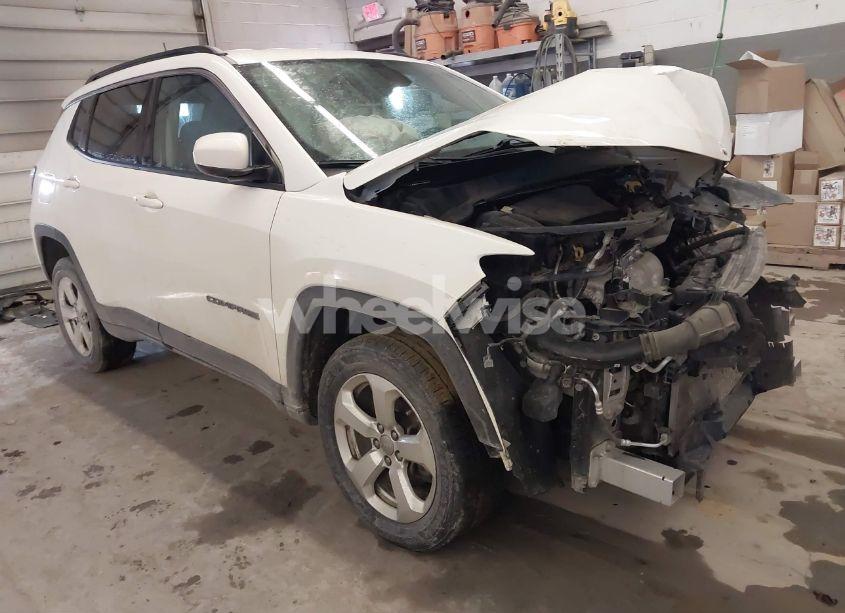 2021 Jeep Compass LATITUDE 4X4 (VIN 3C4NJDBB3MT504835) main photo