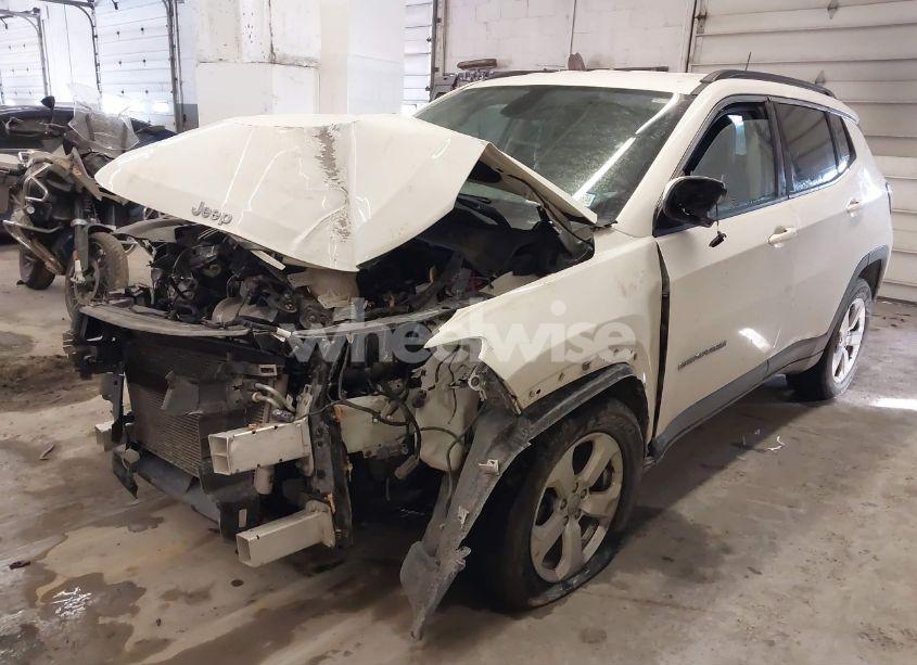 Photo 2 of 2021 Jeep Compass LATITUDE 4X4 (VIN 3C4NJDBB3MT504835)