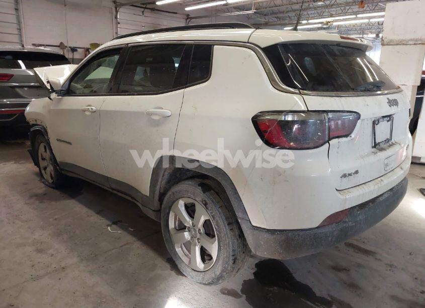 Photo 3 of 2021 Jeep Compass LATITUDE 4X4 (VIN 3C4NJDBB3MT504835)
