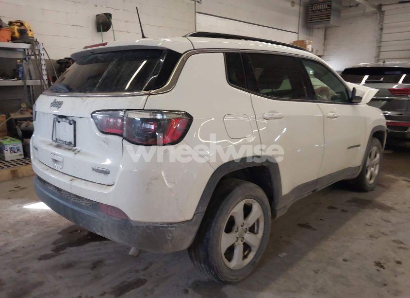 Photo 4 of 2021 Jeep Compass LATITUDE 4X4 (VIN 3C4NJDBB3MT504835)
