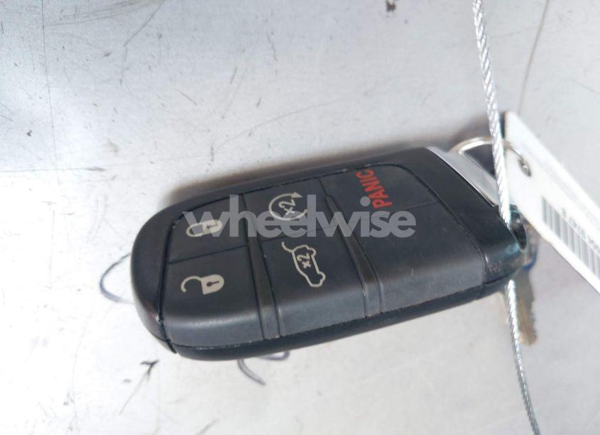 Photo 11 of 2022 Jeep Compass LATITUDE 4X4 (VIN 3C4NJDBB3NT147304)