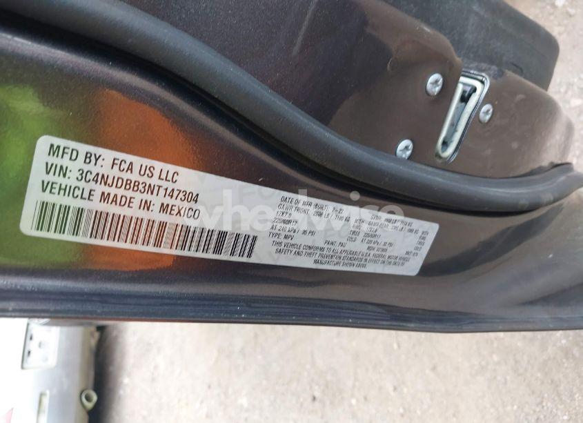 Photo 9 of 2022 Jeep Compass LATITUDE 4X4 (VIN 3C4NJDBB3NT147304)