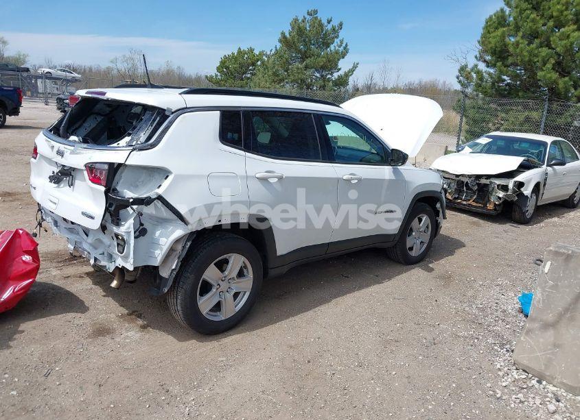 Photo 4 of 2022 Jeep Compass LATITUDE 4X4 (VIN 3C4NJDBB3NT156973)