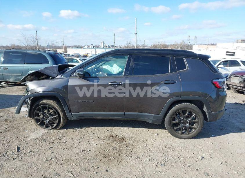 Photo 13 of 2022 Jeep Compass ALTITUDE 4X4 (VIN 3C4NJDBB3NT189648)