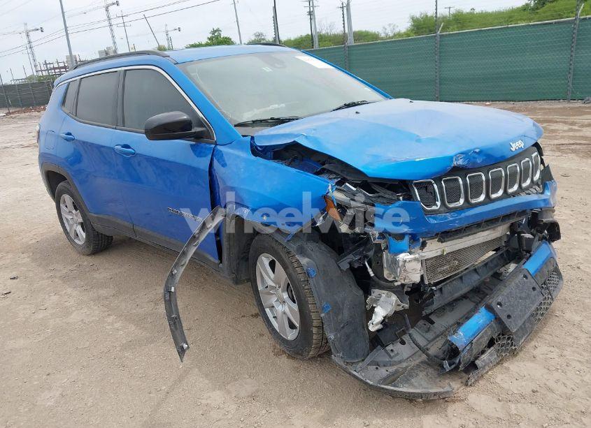 2022 Jeep Compass LATITUDE 4X4 (VIN 3C4NJDBB3NT231817) main photo