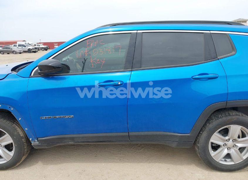 Photo 14 of 2022 Jeep Compass LATITUDE 4X4 (VIN 3C4NJDBB3NT231817)