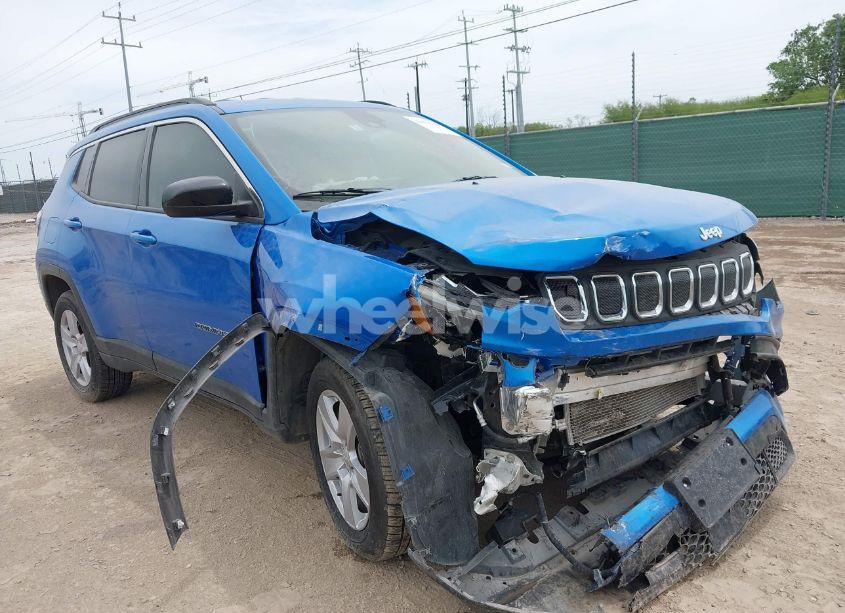 Photo 6 of 2022 Jeep Compass LATITUDE 4X4 (VIN 3C4NJDBB3NT231817)