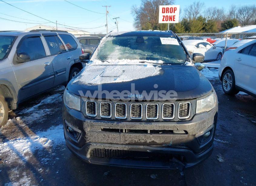 Photo 12 of 2017 Jeep New COMPASS LATITUDE 4X4 (VIN 3C4NJDBB4HT628442)