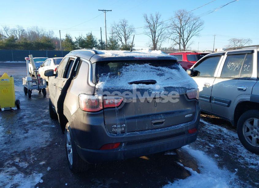Photo 3 of 2017 Jeep New COMPASS LATITUDE 4X4 (VIN 3C4NJDBB4HT628442)