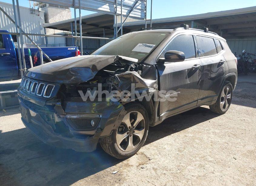 Photo 2 of 2017 Jeep New COMPASS LATITUDE 4X4 (VIN 3C4NJDBB4HT667404)