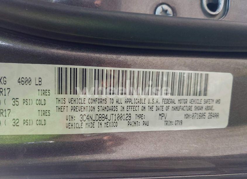 Photo 9 of 2018 Jeep Compass LATITUDE 4X4 (VIN 3C4NJDBB4JT100129)