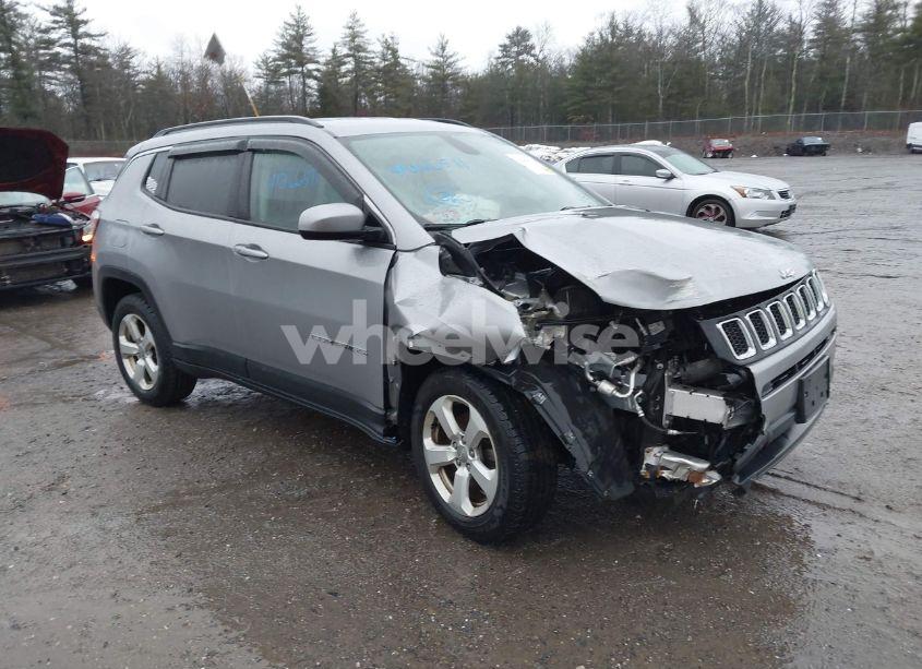 2018 Jeep Compass LATITUDE 4X4 (VIN 3C4NJDBB4JT150139) main photo