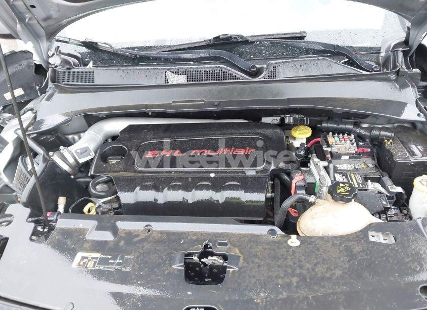 Photo 10 of 2018 Jeep Compass LATITUDE 4X4 (VIN 3C4NJDBB4JT150139)